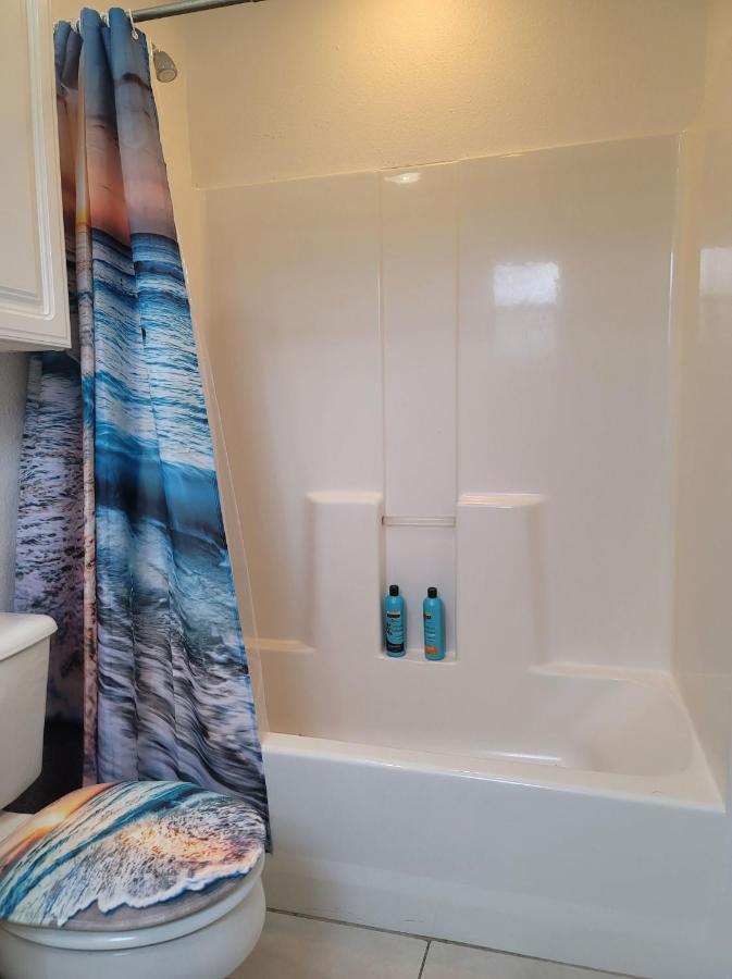 Entire Guesthouse 5 Mins To Siesta Key & Downtown Sarasota Esterno foto